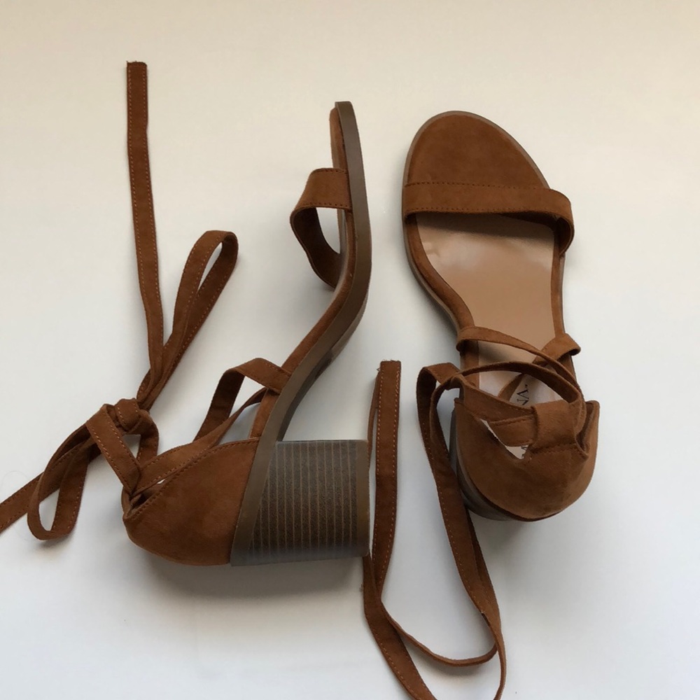 Brown tie up sandals with heel! NWOT! 7.5